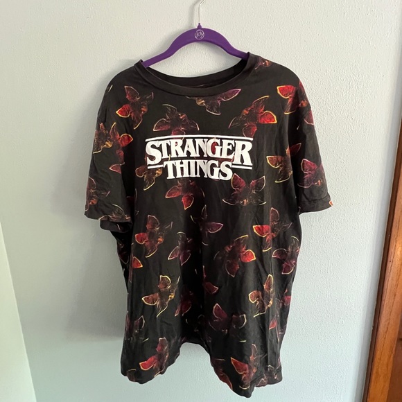 H&M x Stranger Things Tee, Men’s Medium - Picture 1 of 4